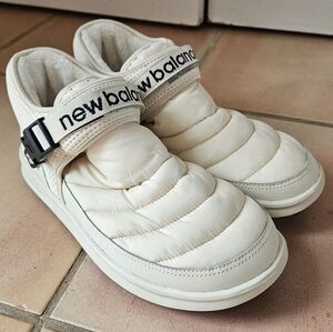 NEW BALANCE CRVN MOC Mid-Cut Slippers